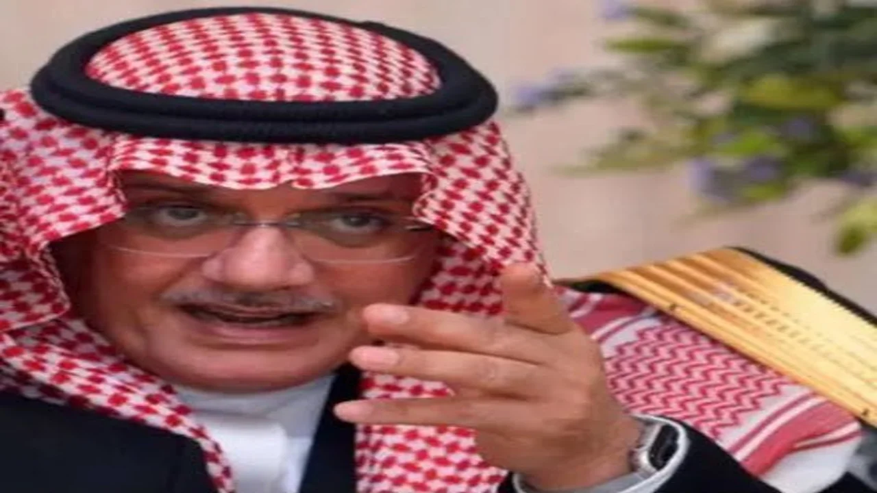 الأمير الوليد بن بدر: إن لم تستحِ فاصنع ما شئت